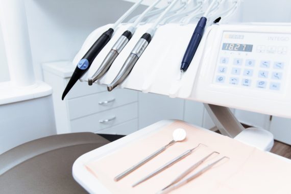 Why Should You Choose Private Dentistry Over the NHS?